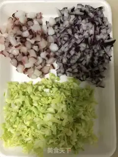 Make octopus little pellets。 step 7