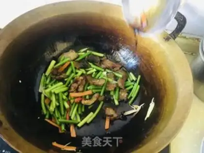 Make Garlic carrots step 7