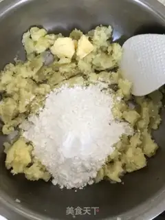Make octopus little pellets。 step 9
