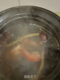Make Chinese medicine and chicken stew step 6