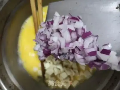 Make Beanie onion curd eggs step 5