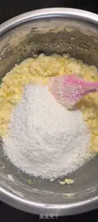 Make Coconut nuts step 3