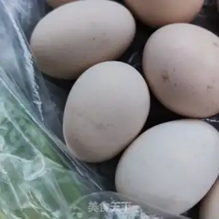 Make Eggs and apricot mushrooms step 0