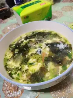 Make The dress and the omelet soup step 9