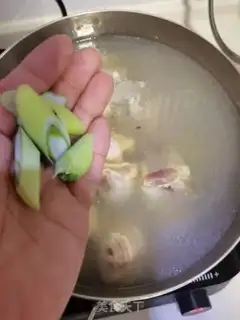 Make Garlic chicken step 1