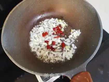 Make South Mud Bay mushroom noodles step 4