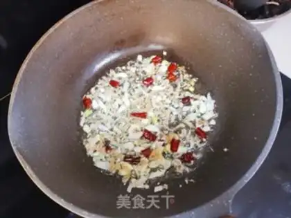 Make South Mud Bay mushroom noodles step 5