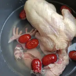 Make Cinnamon crotch pigeon soup step 1