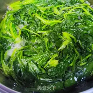 Make Spicy spinach step 2