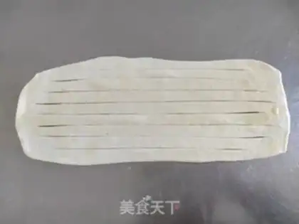 Make Hand grab cake step 7