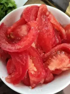 Make Screech eggs from tomatoes step 0