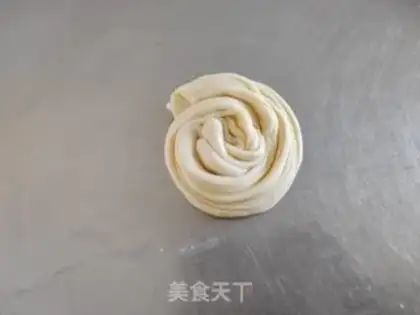 Make Hand grab cake step 9