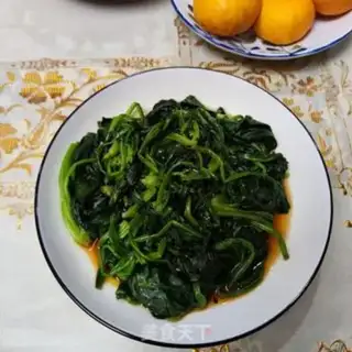 Make Spicy spinach step 4