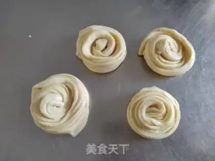 Make Hand grab cake step 10