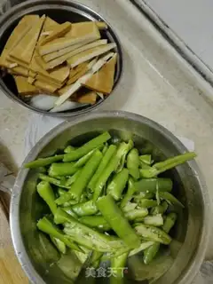 Make Pepper bean dry shrimp step 0