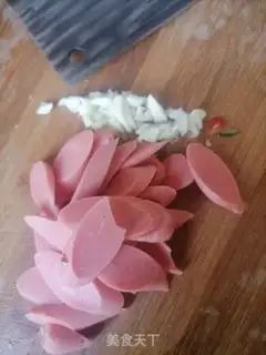 Make Ham sausage and cucumber step 1