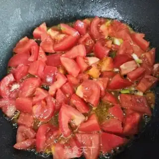 Make Tomato mushroom egg dumpling soup step 5