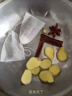Make Carrots, potatoes, bones step 1