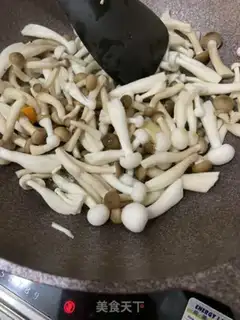 Make Pumpkin chicken-leg rice step 3