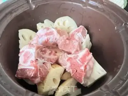 Make Lotus soup step 1