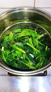 Make The lamb noodles step 1