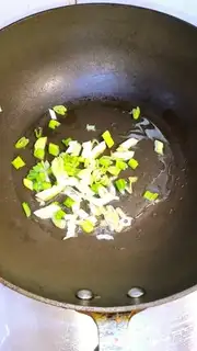 Make The lamb noodles step 3