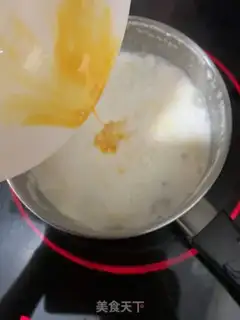 Make Coconut-cracker egg candy step 6
