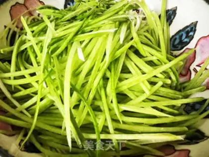 Make Clean up the radish step 0