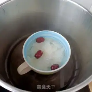 Make Rainbow pears stewing swallow nest step 8