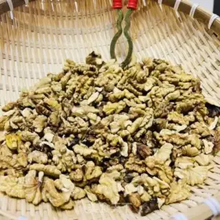 Make Anti-saloon walnuts step 0