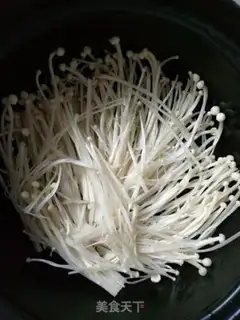 Make Pumpkin fan step 2