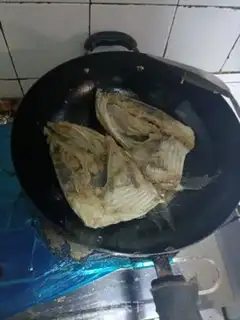 Make Clear the fish head step 8