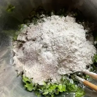 Make All-cream eggcake step 1