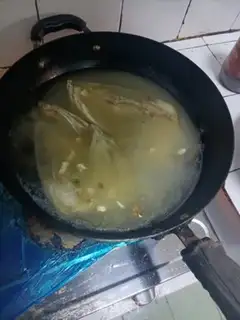 Make Clear the fish head step 11