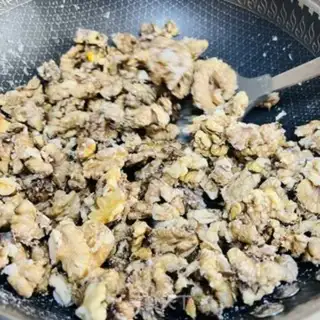 Make Anti-saloon walnuts step 6