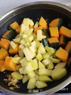 Make Pumpkin shrimp step 2
