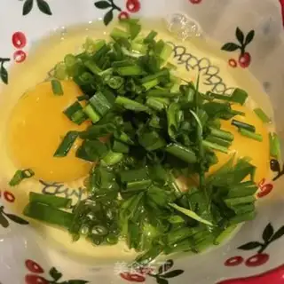 Make Eggs and guacamole step 7