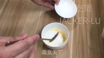 Make Eggs and guacamole step 8