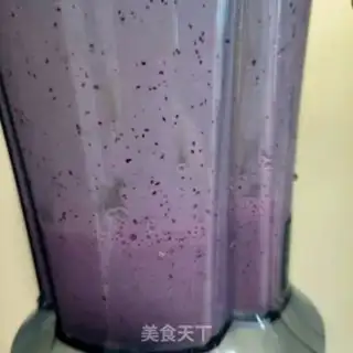 Make Sapphire grape milkshake step 5