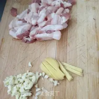Make Pork-blooded sauerkraut step 2