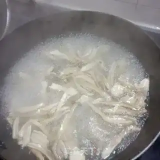 Make Chicken-legged mushrooms and oily cabbage step 4