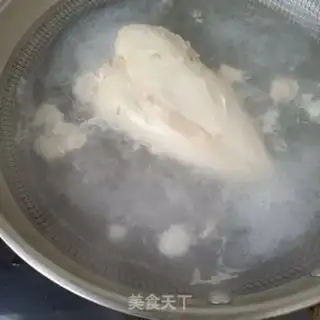 Make Pink cabbage with chicken chest step 1