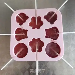Make Homemade lollipops step 7