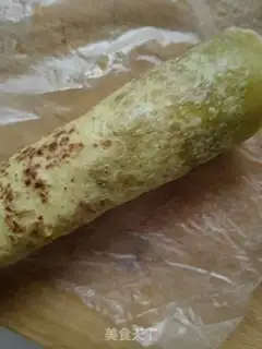Make Spinach egg burrito step 7