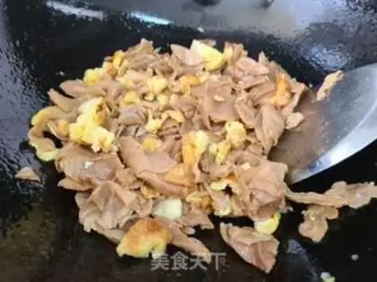 Make Scrambled eggs step 4