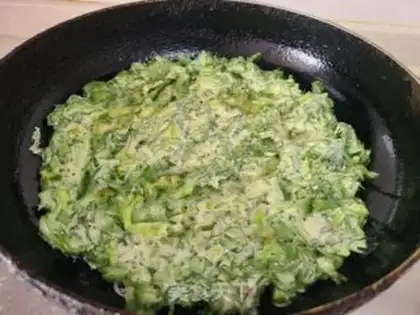 Make An egg pancakes step 4