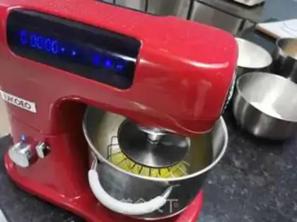 Make Froun Tower cake step 1