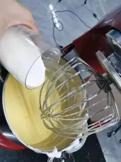 Make Froun Tower cake step 3