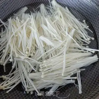 Make Chicken chests, ginseng mushrooms, purple beauty step 4