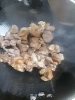 Make Red burning fan bones step 3